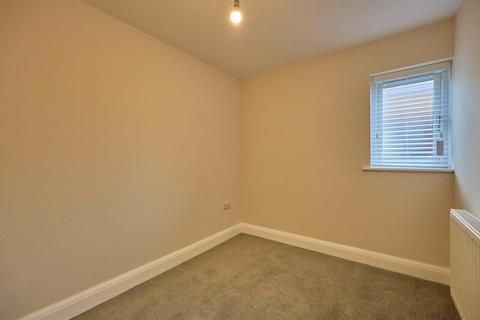 2 bedroom apartment to rent, Windsor Street, Burbage