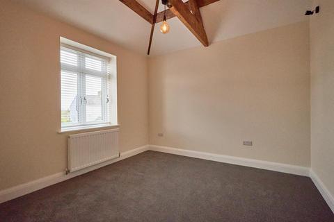 2 bedroom apartment to rent, Windsor Street, Burbage