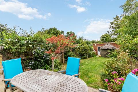 118 Maycross Avenue, Morden, SM4 4DB