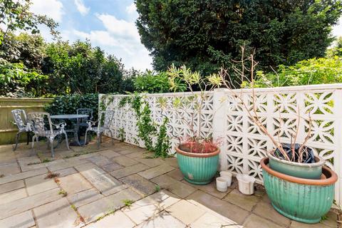 2 bedroom flat for sale, The Downs, West Wimbledon SW20