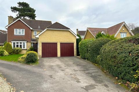 4 bedroom detached house for sale, Utterson View, Lowden, Chippenham