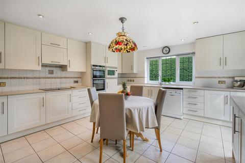 6 bedroom detached house for sale, St. Marys Lane, Winkfield