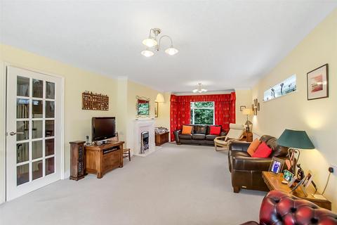 4 bedroom semi-detached house for sale, Raby Avenue, Barnard Castle