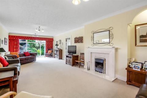 4 bedroom semi-detached house for sale, Raby Avenue, Barnard Castle