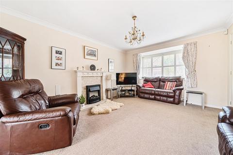 4 bedroom house for sale, Welland Close, Crowborough