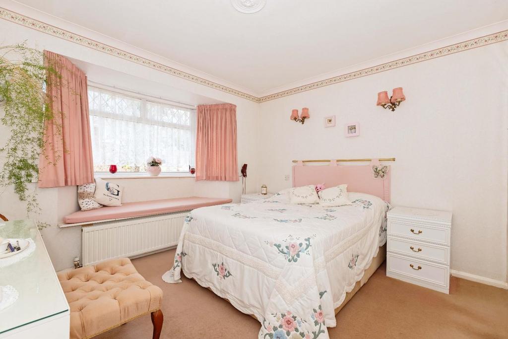 24 Perry Hill 5.JPG