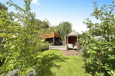 4 bedroom cottage for sale, Offchurch Road, Leamington Spa