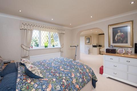 2 Netherstone Grove, Sutton Coldfield, B74 4DT
