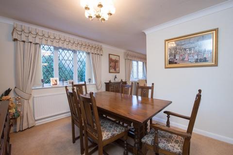 2 Netherstone Grove, Sutton Coldfield, B74 4DT