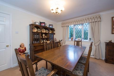 2 Netherstone Grove, Sutton Coldfield, B74 4DT