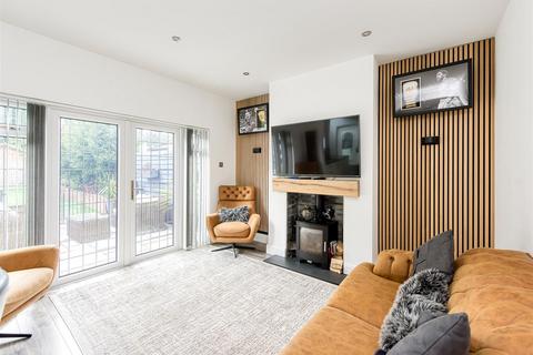 112 Wergs Road, Tettenhall, Wolverhampton, WV6 8TH