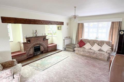 21 Irnham Road, Sutton Coldfield, B74 2TN