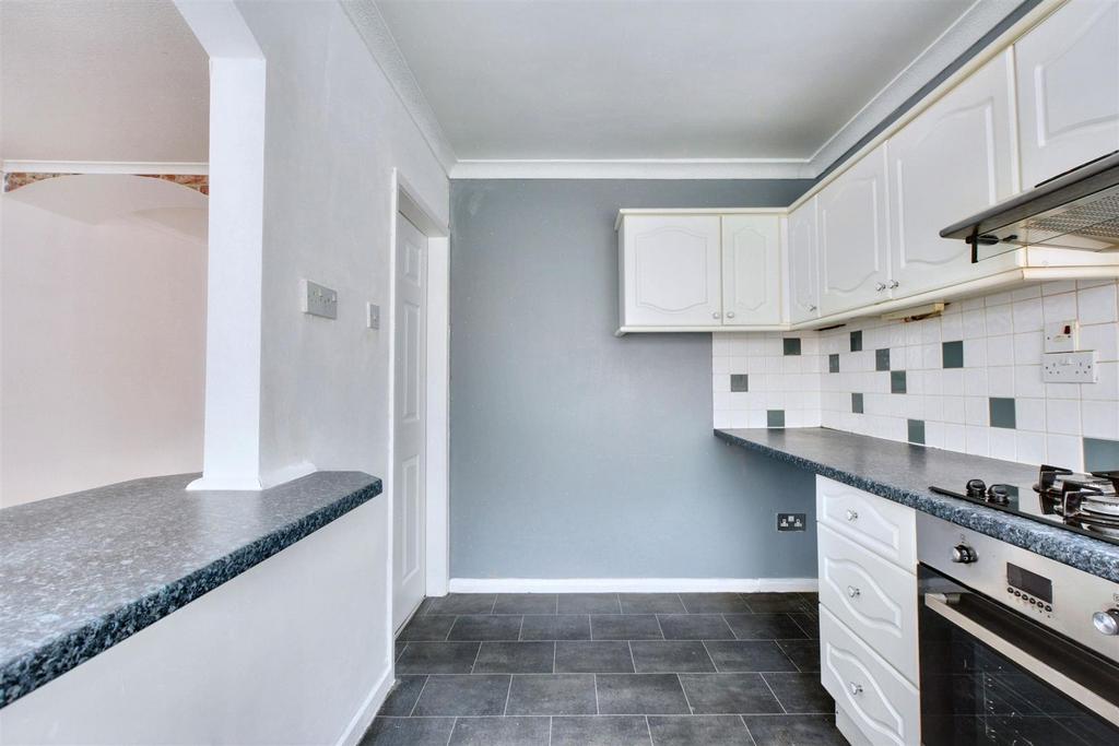 Kitchen 2.jpeg