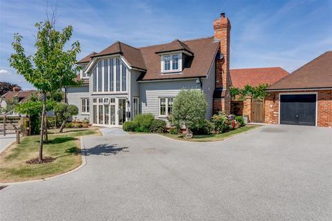 4 bedroom detached house for sale, Saxon Way, Tovil, Maidstone
