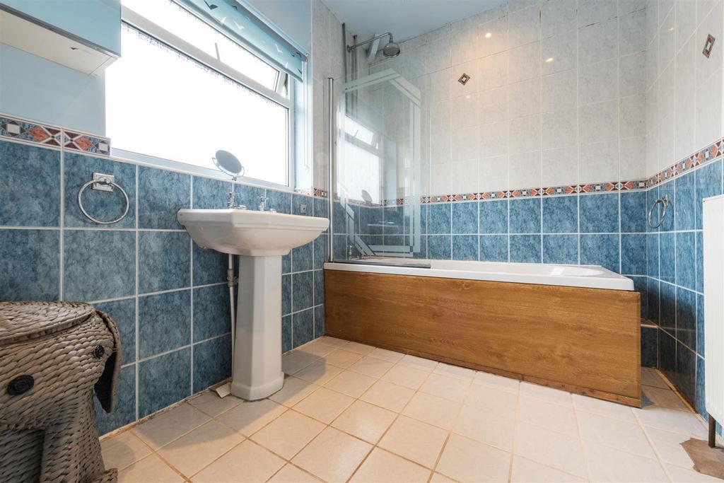 9 Marsh Lane, Solihull, B91 2 PG 24.jpg