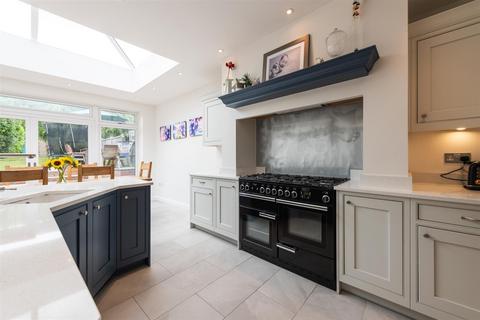 9 Marsh Lane, Solihull, B91 2PG