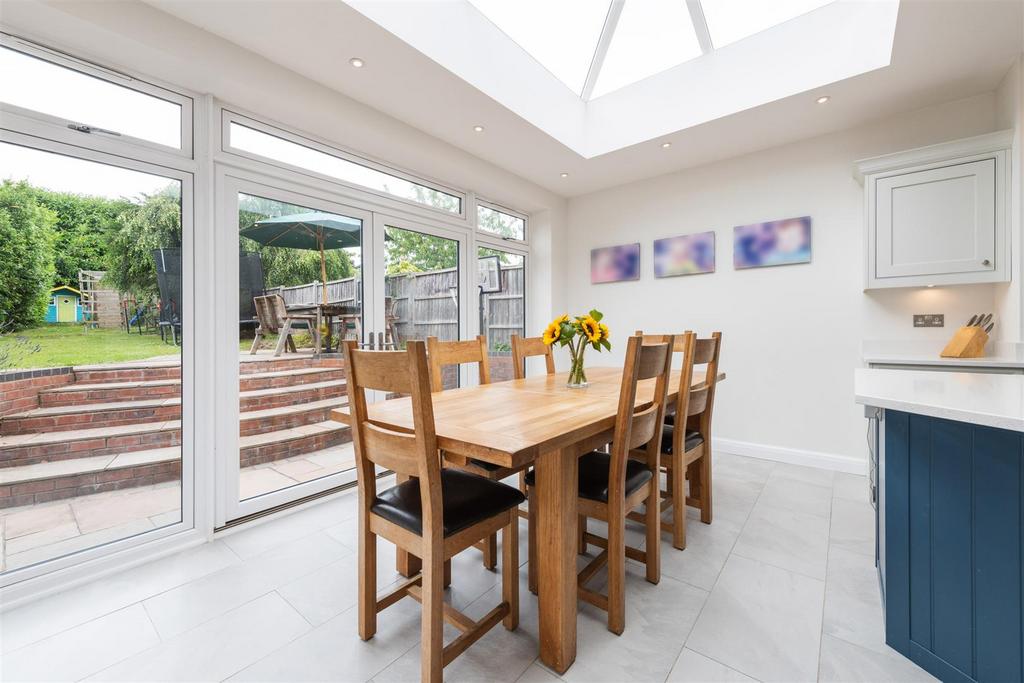 9 Marsh Lane, Solihull, B91 2 PG 12.jpg