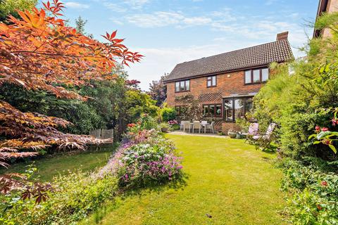 4 bedroom detached house for sale, Roseacre Gardens, Bearsted, Maidstone