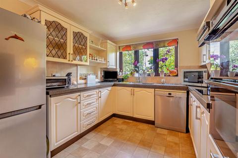 4 bedroom detached house for sale, Roseacre Gardens, Bearsted, Maidstone