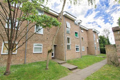 2 bedroom flat for sale, Sandown Drive, Carshalton SM5