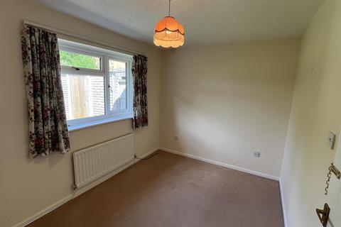 3 bedroom detached bungalow to rent, Ambleside Road, SY11 2YJ