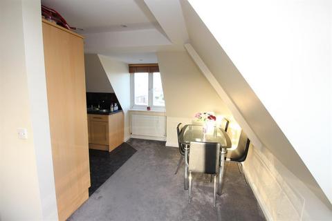 1 bedroom flat to rent, York Close, Christchurch, Dorset, BH23 2DA