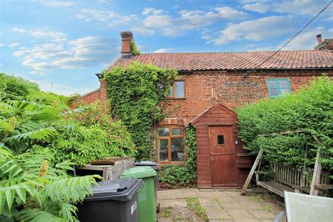 2 bedroom semi-detached house for sale, Thwaite Common, Erpingham, Norwich