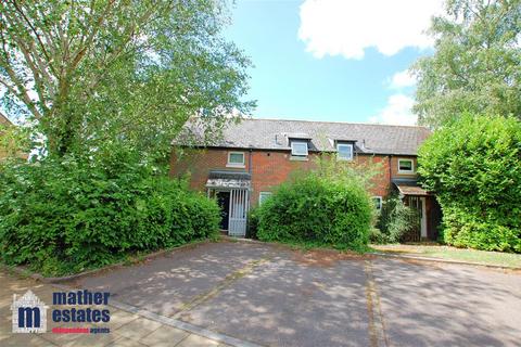 3 bedroom semi-detached house for sale, The Sidings, Ellenbrook, Hatfield