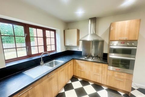 4 bedroom detached house to rent, Dean Forest Way, Broughton Village, Milton Keynes