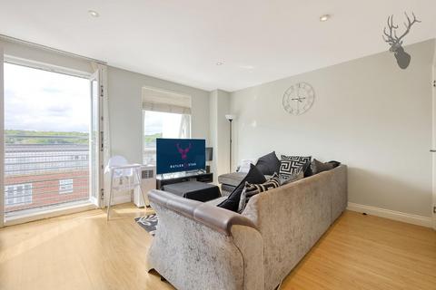 1 bedroom property for sale, 184 - 186 High Road, Loughton