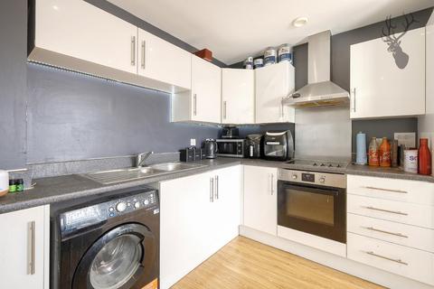 1 bedroom property for sale, 184 - 186 High Road, Loughton