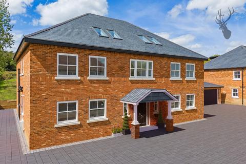 6 bedroom detached house to rent, Ivy Chimneys, Epping