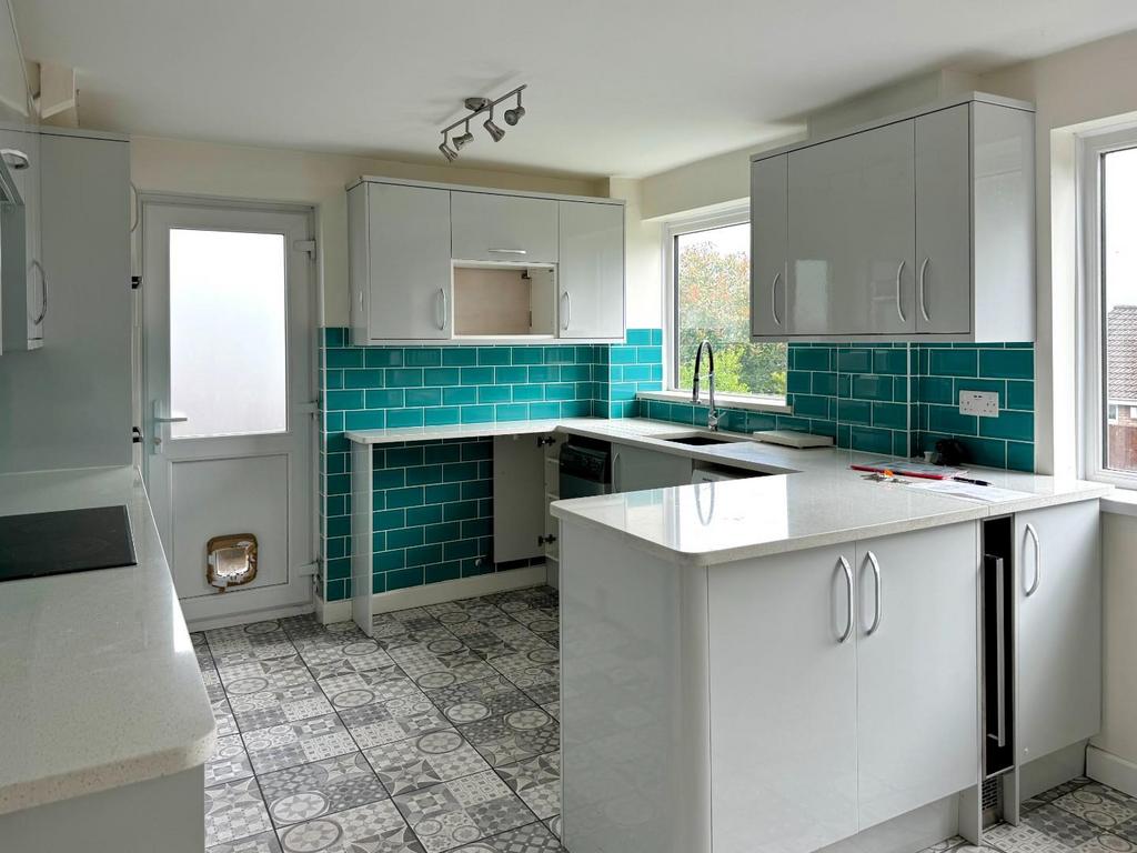 Kitchen/Dining