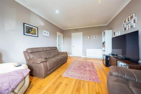 2 bedroom flat for sale, Park Crescent, Scone, Perth