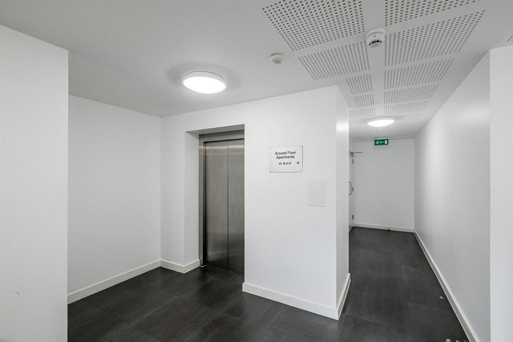 50 Titley Close-16 web.jpg