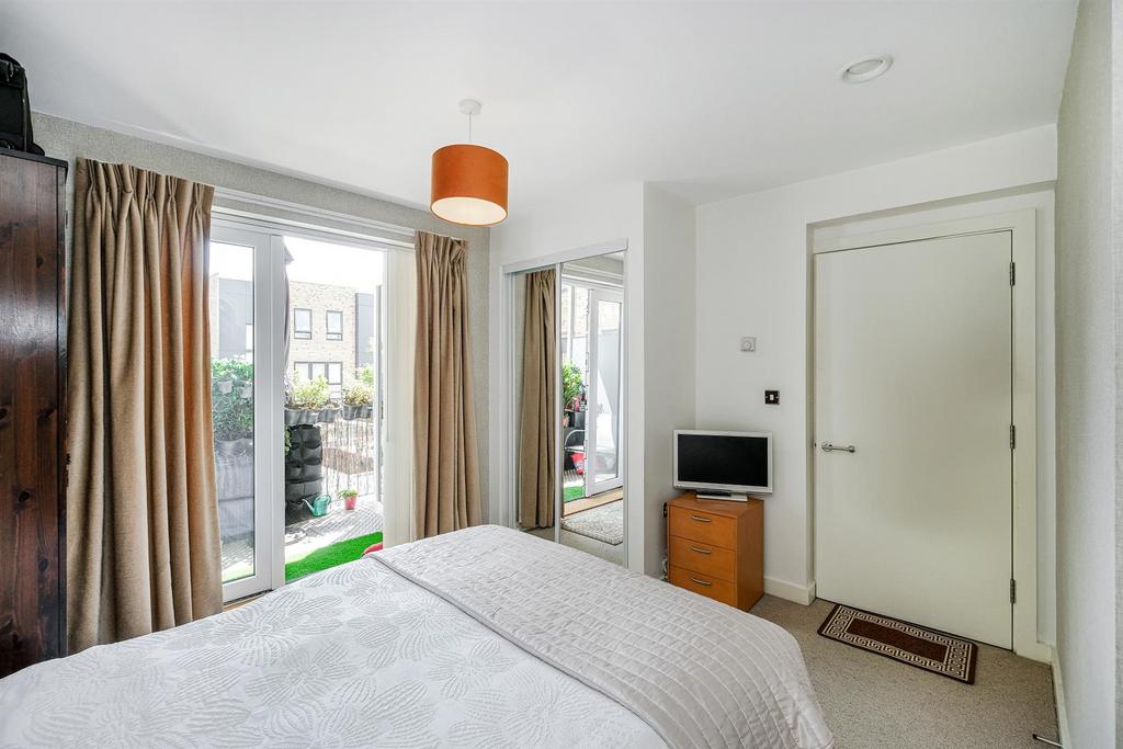 50 Titley Close-5 web.jpg