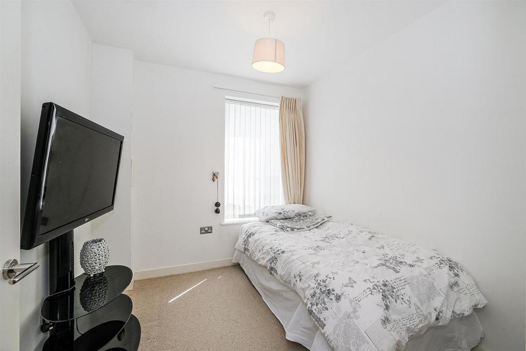 50 Titley Close-2 web.jpg
