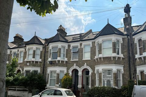 2 bedroom apartment to rent, Arodene Road, London