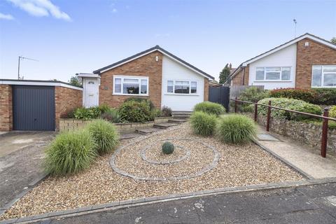 2 bedroom detached bungalow for sale, Ravensbank, Rushden NN10