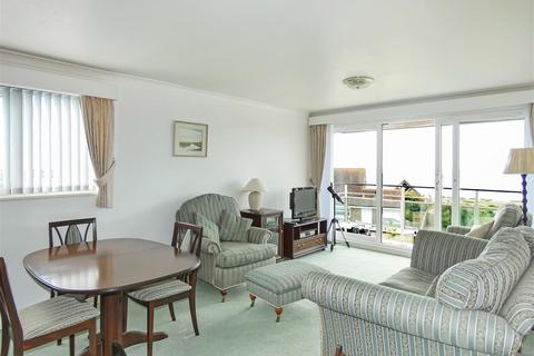 2 bedroom apartment for sale, Overstrand Avenue, Rustington BN16