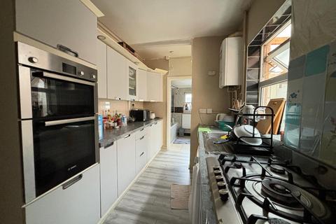 3 bedroom terraced house for sale, Connaught Street, The Mounts, Northampton NN1