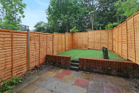 14 Owens Way, London, SE23 1RW