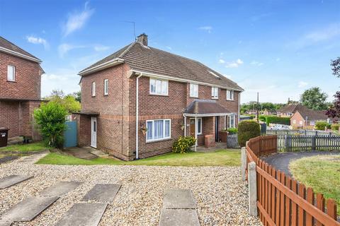 3 bedroom semi-detached house for sale, Suffolk Road, Andover