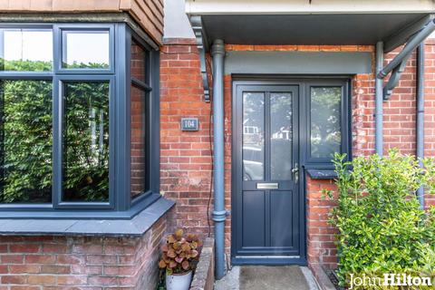 4 bedroom end of terrace house for sale, Hartington Road, Brighton