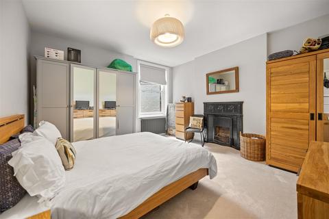 2 bedroom apartment for sale, Yale Court, Honeybourne Road, West Hampstead NW6