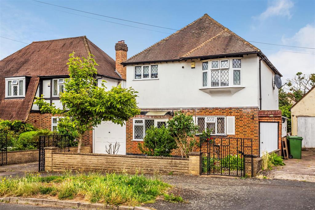 48-Tudor-Avenue-43.jpg