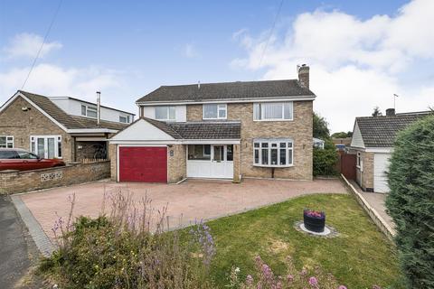 15 Berwick Road, Stanion, Kettering, NN14 1BT
