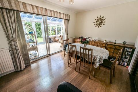 15 Berwick Road, Stanion, Kettering, NN14 1BT