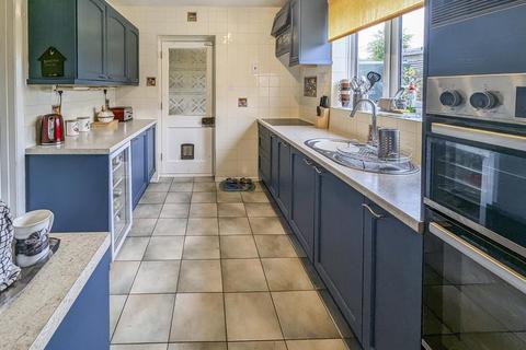 15 Berwick Road, Stanion, Kettering, NN14 1BT