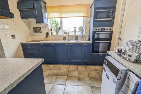 15 Berwick Road, Stanion, Kettering, NN14 1BT